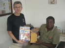 UMESC faz doação de  Bíblias a Militares em Camboriu