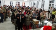 Policial aceita Jeus em culto de militares em Laguna